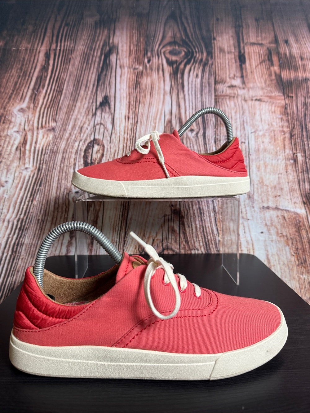 OluKai Kohu Sneakers Womens Sz 8